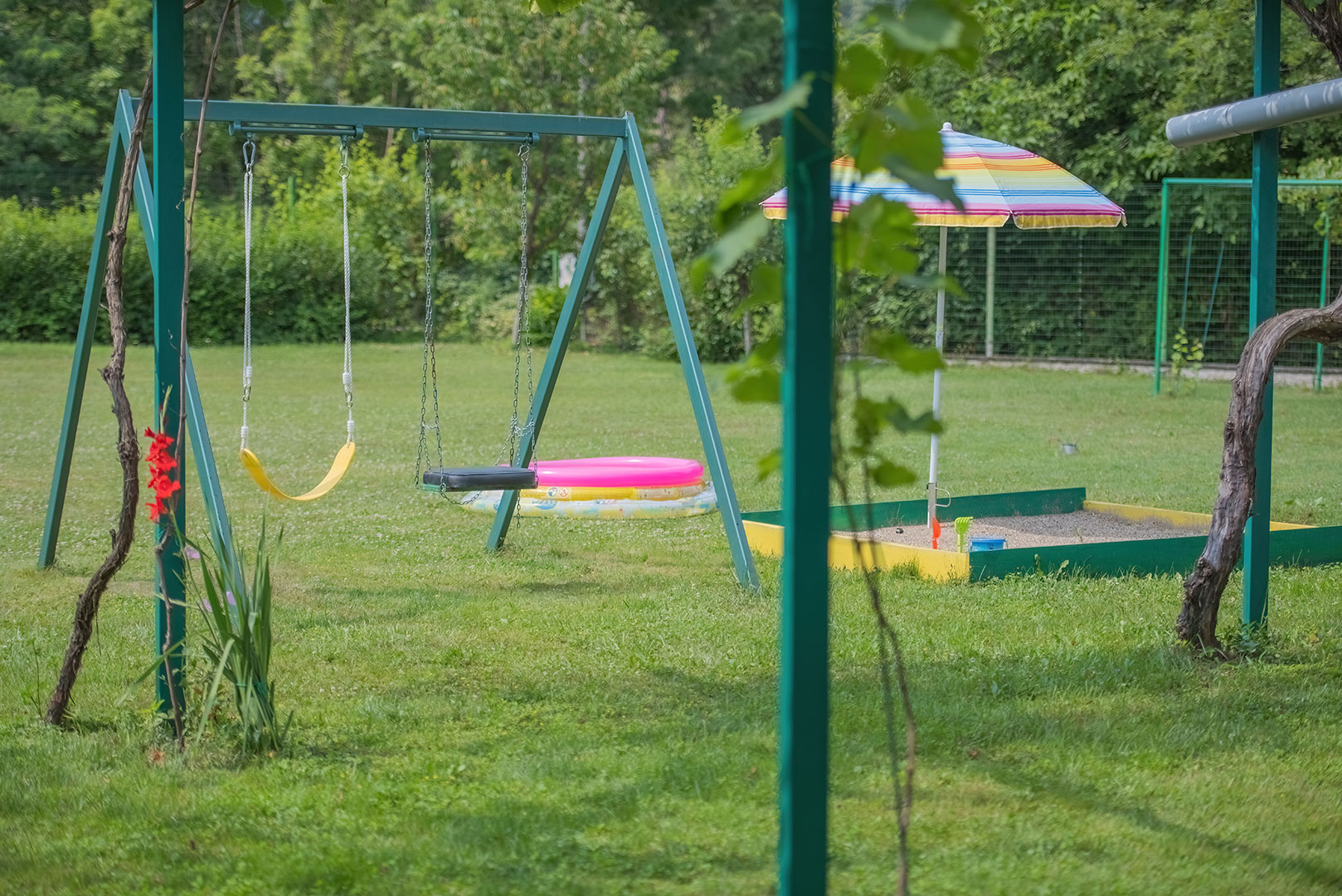 Mobirise Website Builder